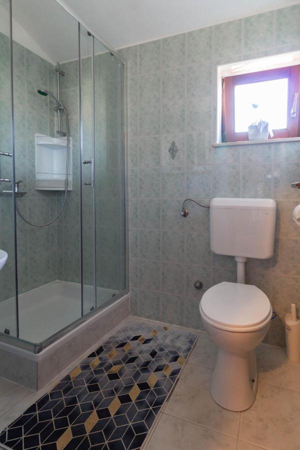 Apartment Aria 150 Meters From The Beach - By Ta Leut Agency Privlaka  Zewnętrze zdjęcie