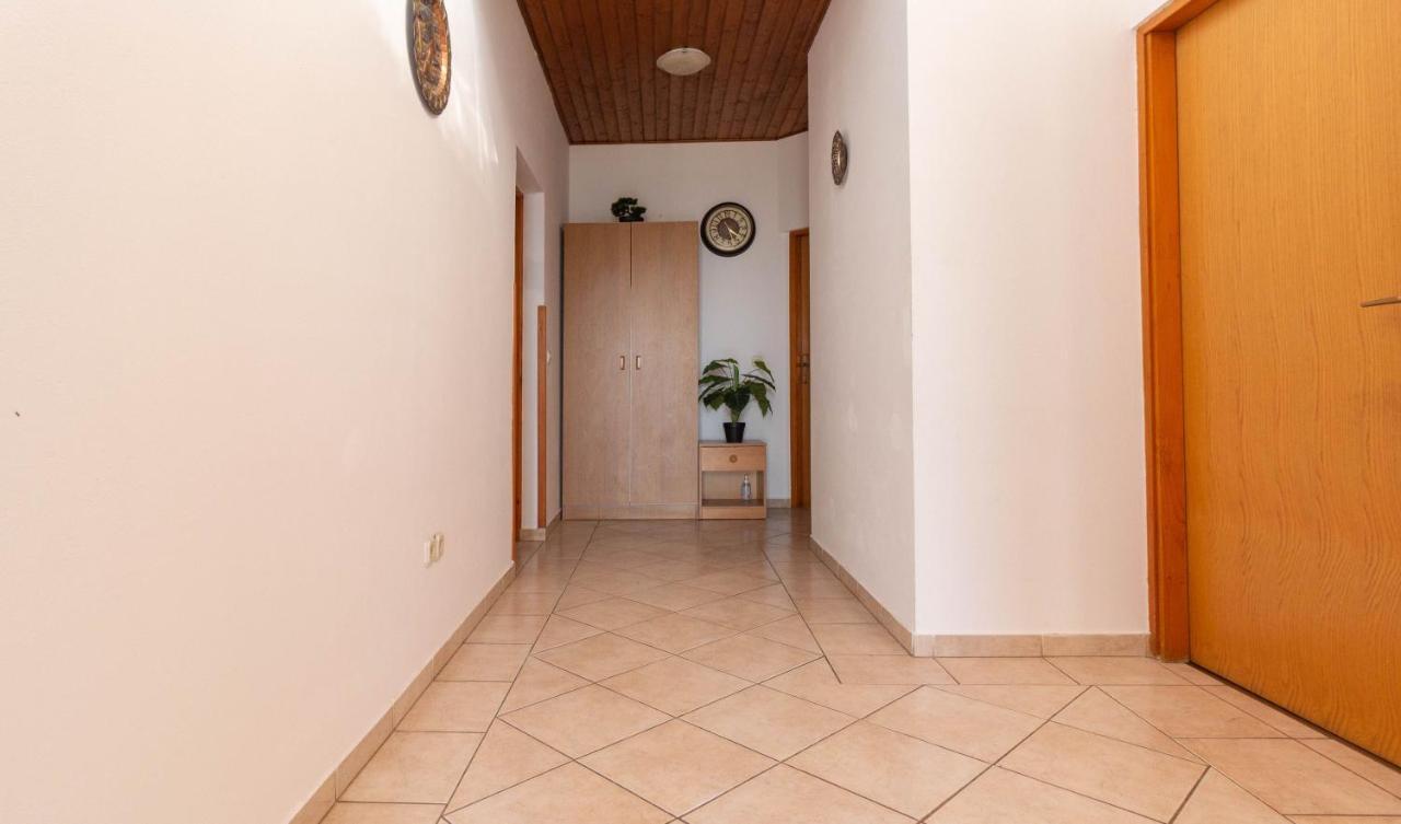Apartment Aria 150 Meters From The Beach - By Ta Leut Agency Privlaka  Zewnętrze zdjęcie